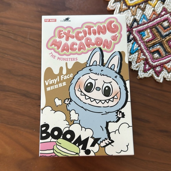 NIB | The Monsters Exciting Macaron - Sea Salt Coconut - Picture 2 of 6
